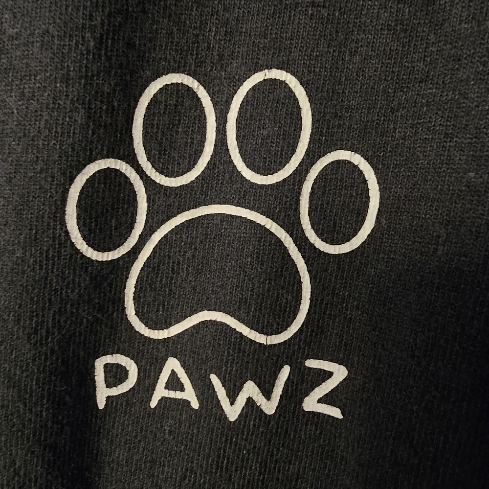 PAWZ - Picture 3 of 5
